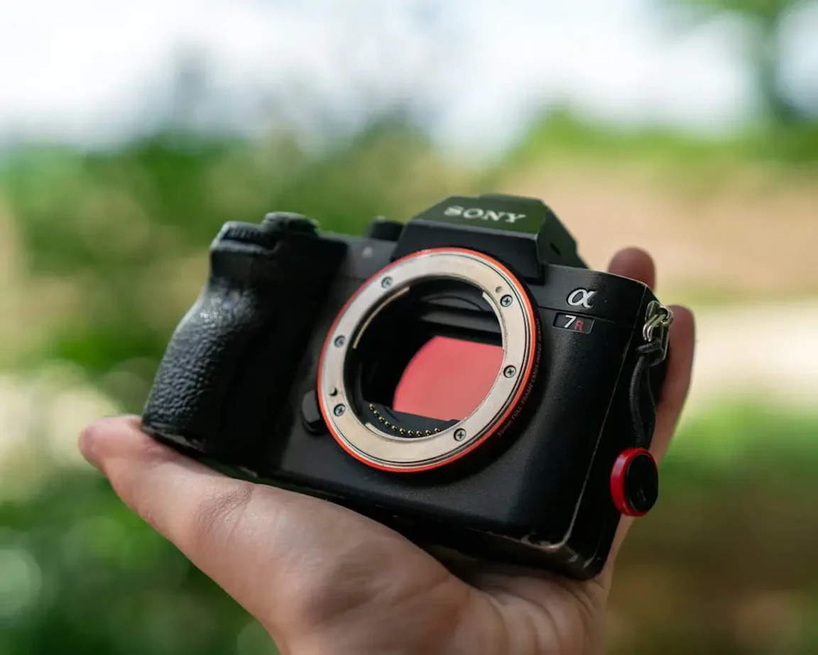 SONY α7IIIミラーレス一眼カメラ　バッテリー付き　動作良好 Sony α7 III ミラーレス一眼 レンズ バッテリー バッグ込み デジタル